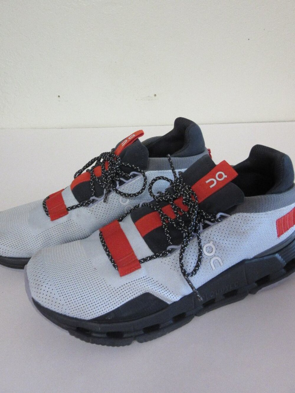 On Clouds Nova Cloudtec Men's 10.5 Running Shoes